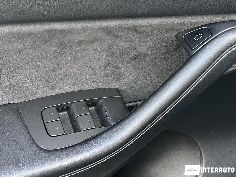 2021 Tesla Model Y — Miniatură 6