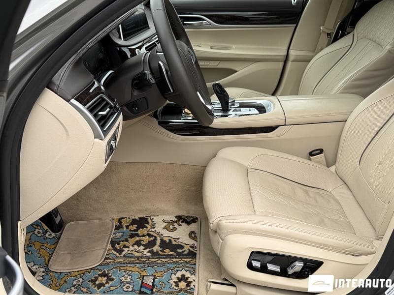 2020 BMW 745e — Miniatură 9