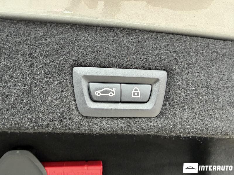 2020 BMW 745e — Miniatură 26