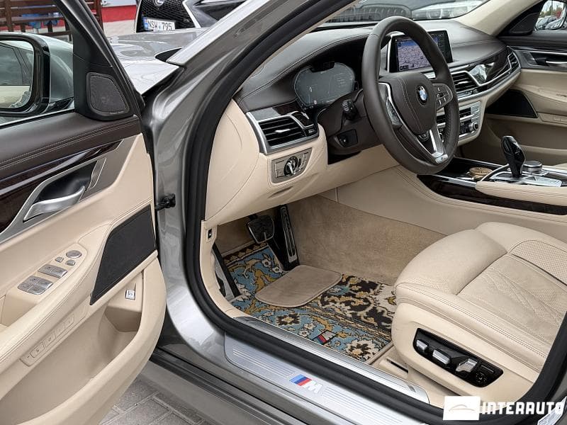 2020 BMW 745e — Miniatură 7