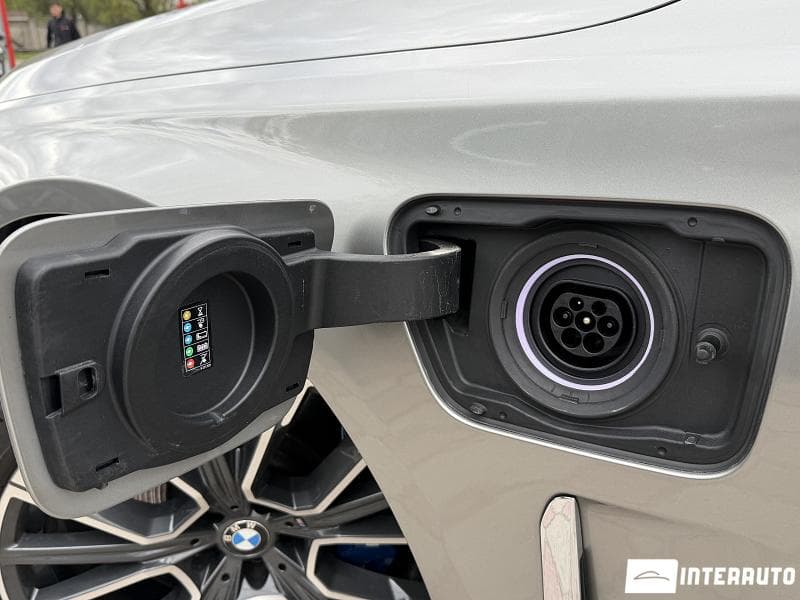 2020 BMW 745e — Miniatură 27