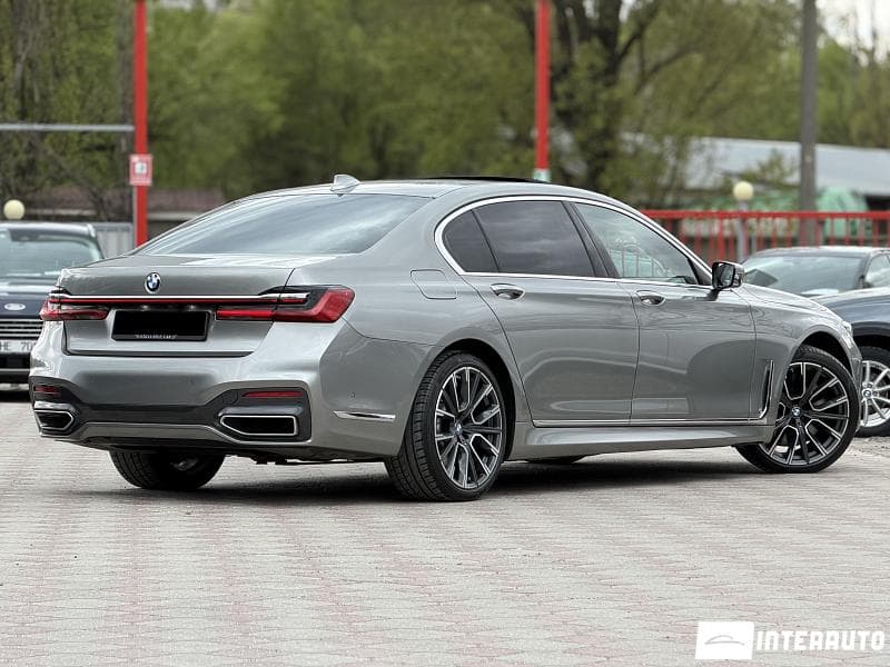 2020 BMW 745e — Miniatură 2