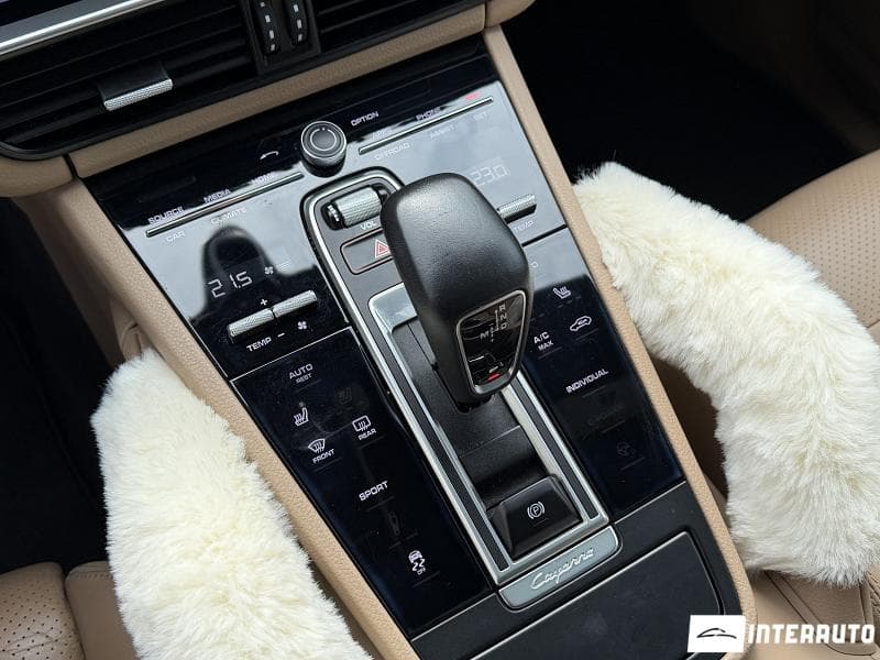 2019 Porsche Cayenne — Miniatură 15