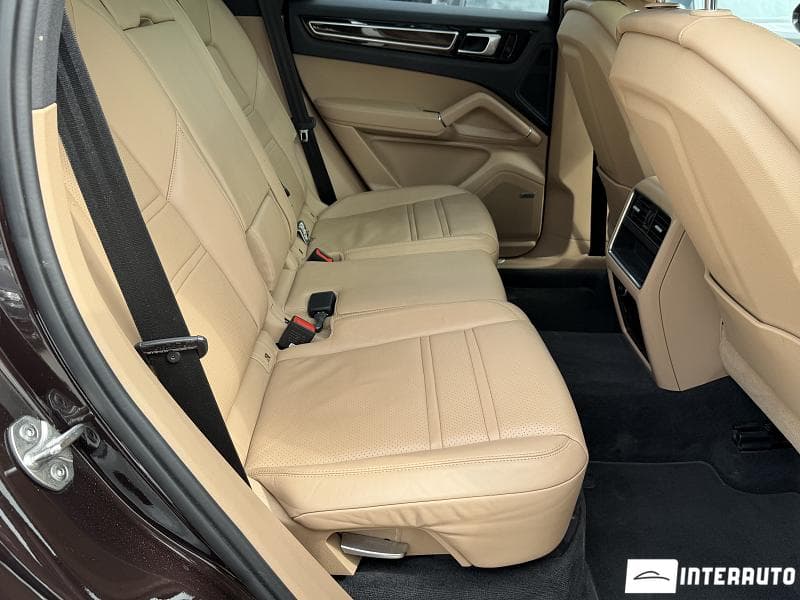 2019 Porsche Cayenne — Miniatură 16