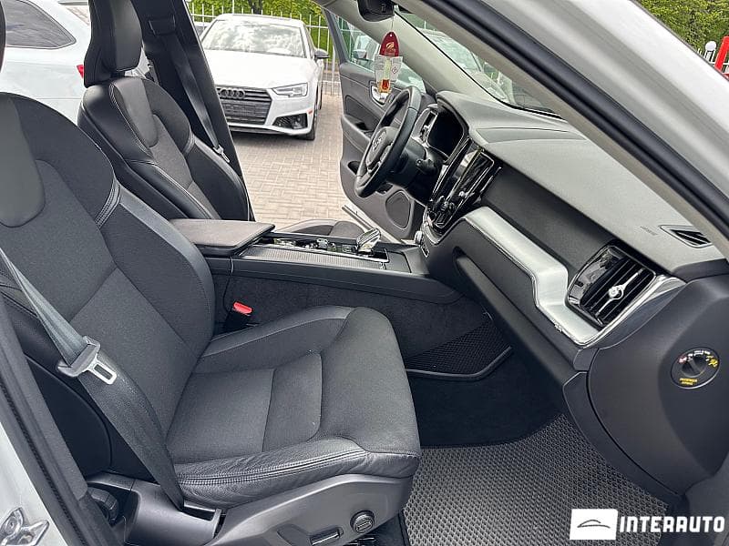 2020 Volvo XC 60 — Miniatură 6