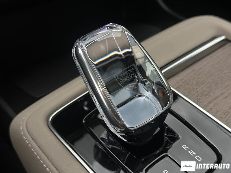 2025 Volvo XC 90 — Miniatură 18