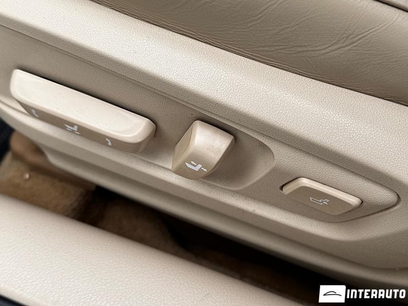 2013 Lexus ES 300h — Miniatură 18