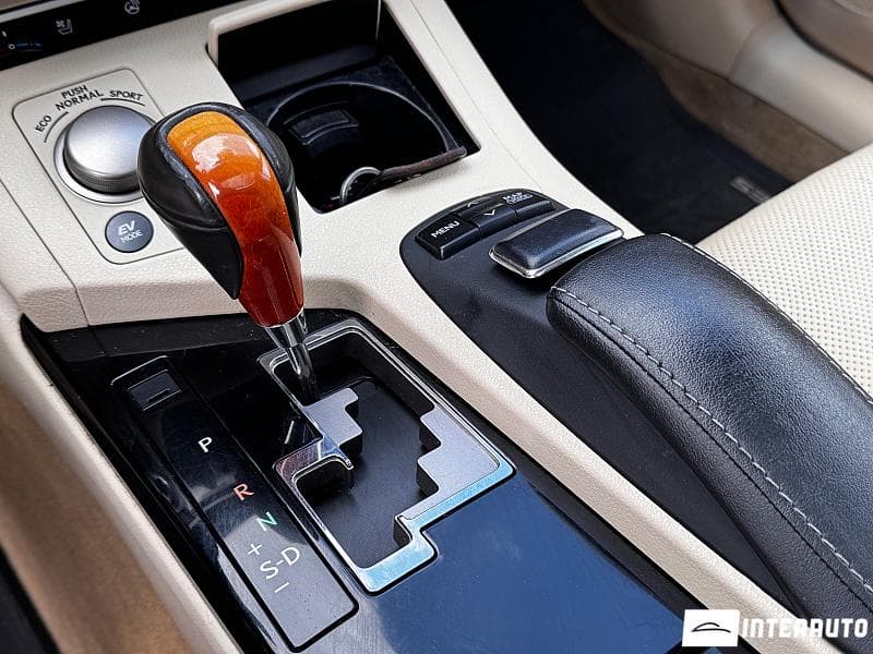 2013 Lexus ES 300h — Miniatură 13