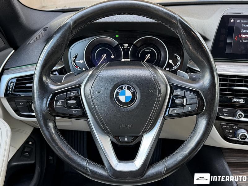 BMW 530e 2018 — Миниатюра 11