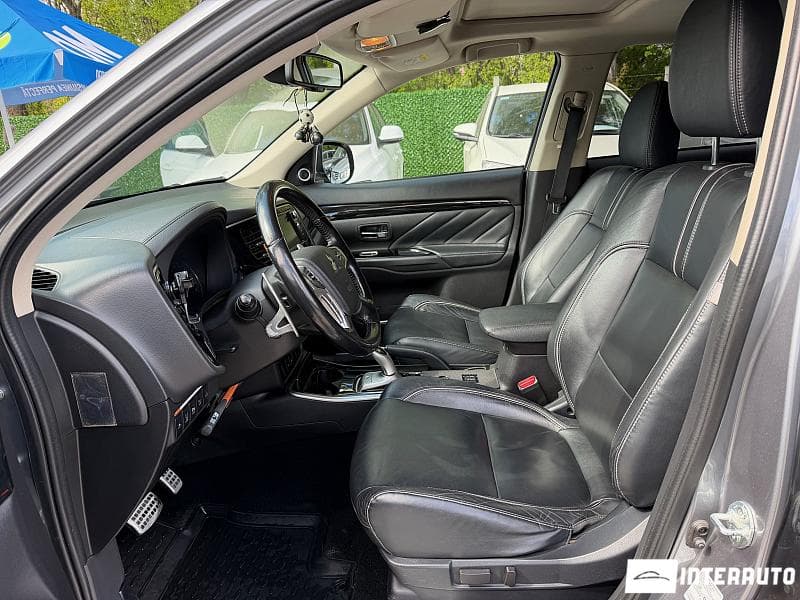 2015 Mitsubishi Outlander — Miniatură 6