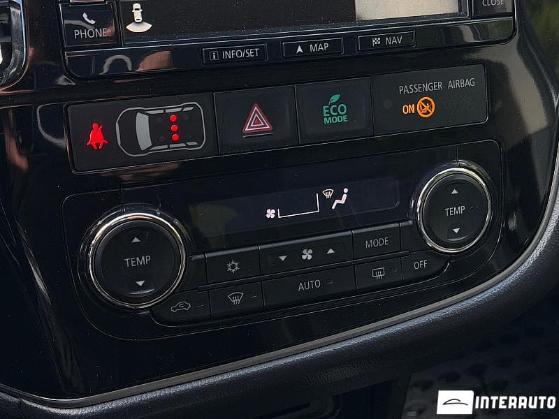 2015 Mitsubishi Outlander — Miniatură 13