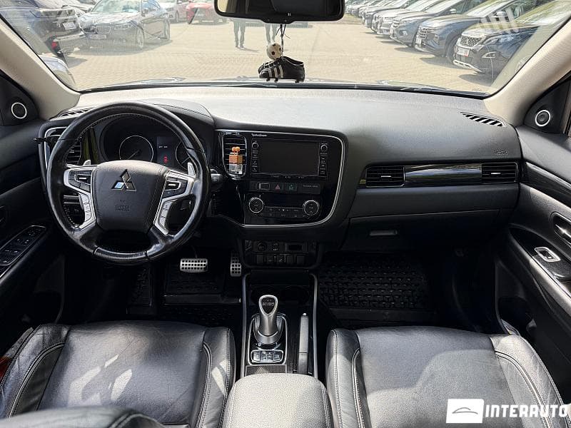 2015 Mitsubishi Outlander — Miniatură 10