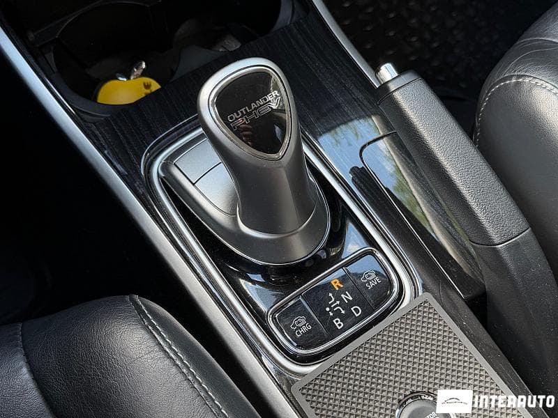 2015 Mitsubishi Outlander — Miniatură 15