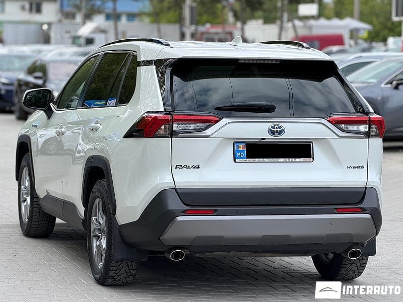 Toyota Rav-4 2019 — Миниатюра 4