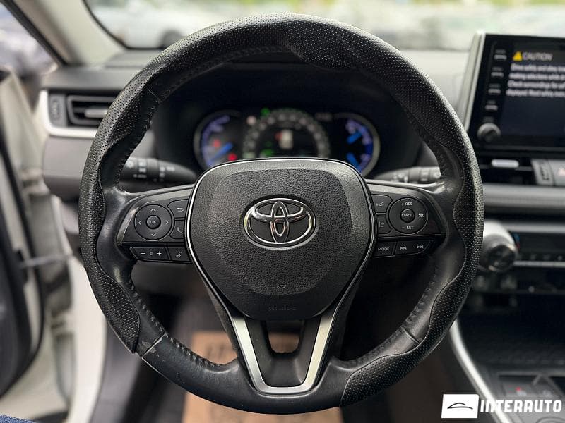 Toyota Rav-4 2019 — Миниатюра 9