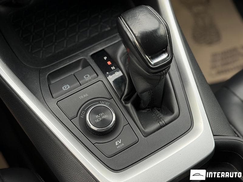 Toyota Rav-4 2019 — Миниатюра 13