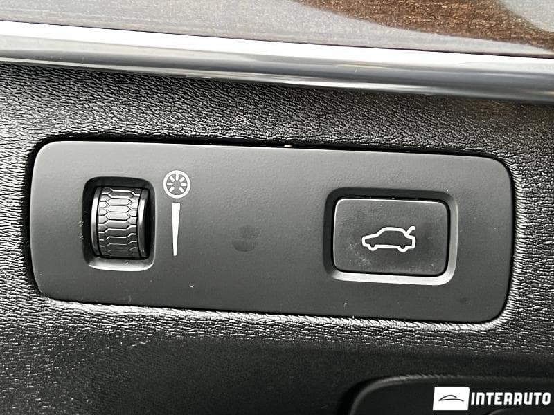 Volvo XC 90 2015 — Миниатюра 17