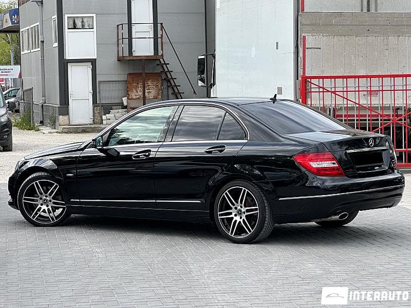 2011 Mercedes C 200 — Miniatură 2