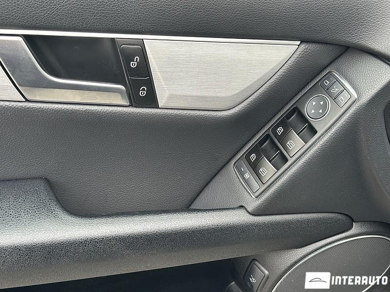 2011 Mercedes C 200 — Miniatură 15