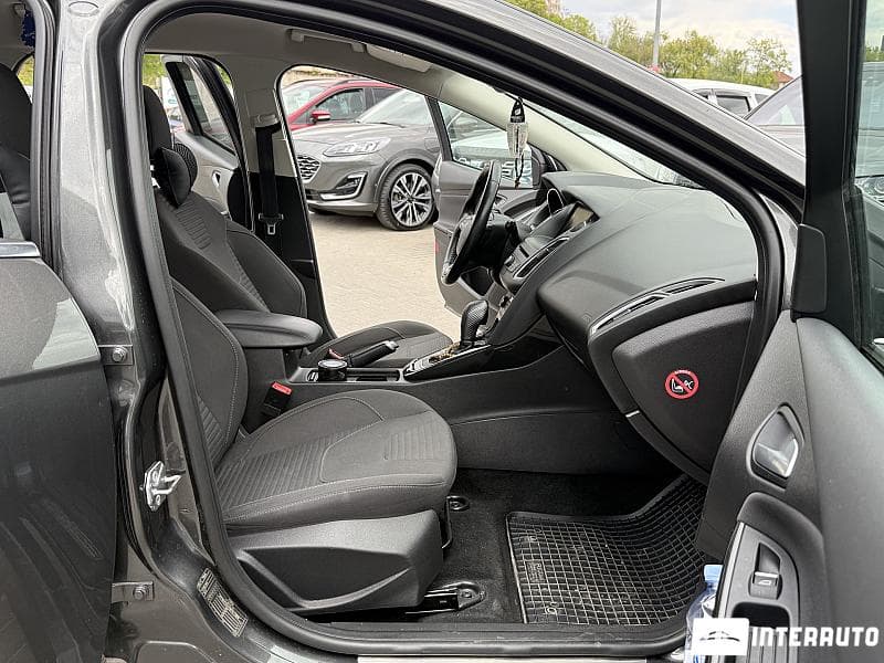 2015 Ford Focus — Miniatură 15