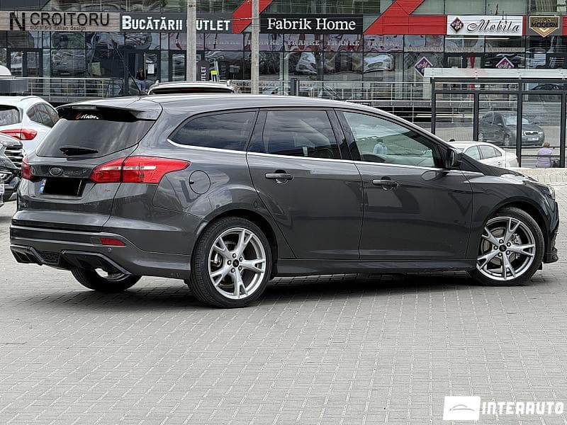 2015 Ford Focus — Miniatură 3