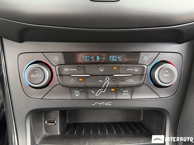 2015 Ford Focus — Miniatură 11