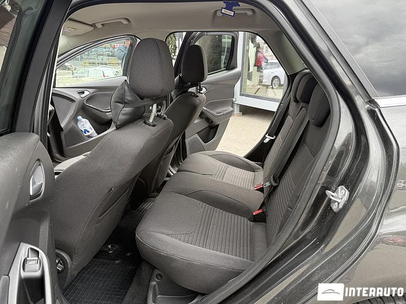2015 Ford Focus — Miniatură 13