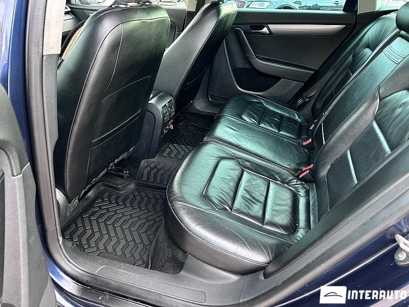 2011 Volkswagen Passat — Miniatură 14