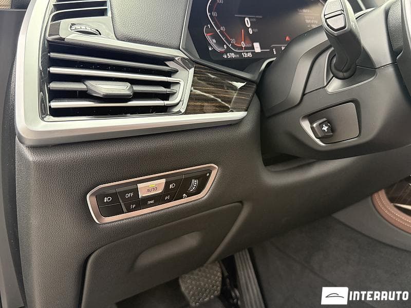 BMW X7 4.0i 2020 — Миниатюра 23