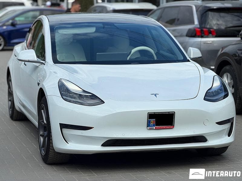 2020 Tesla Model 3 — Miniatură 3