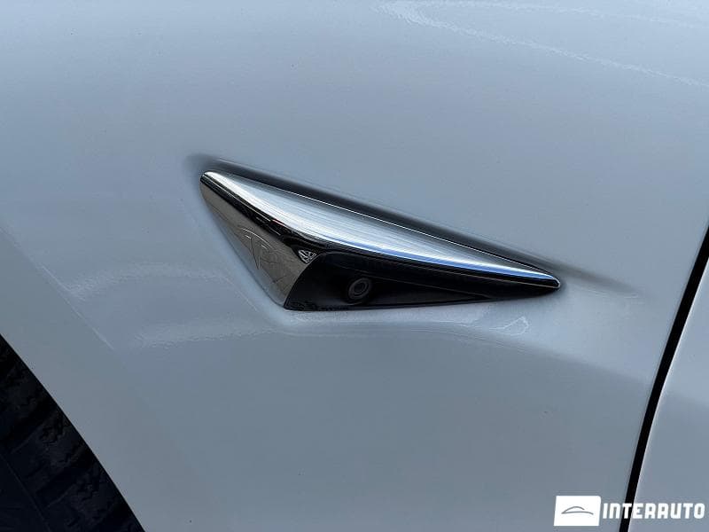 2020 Tesla Model 3 — Miniatură 5