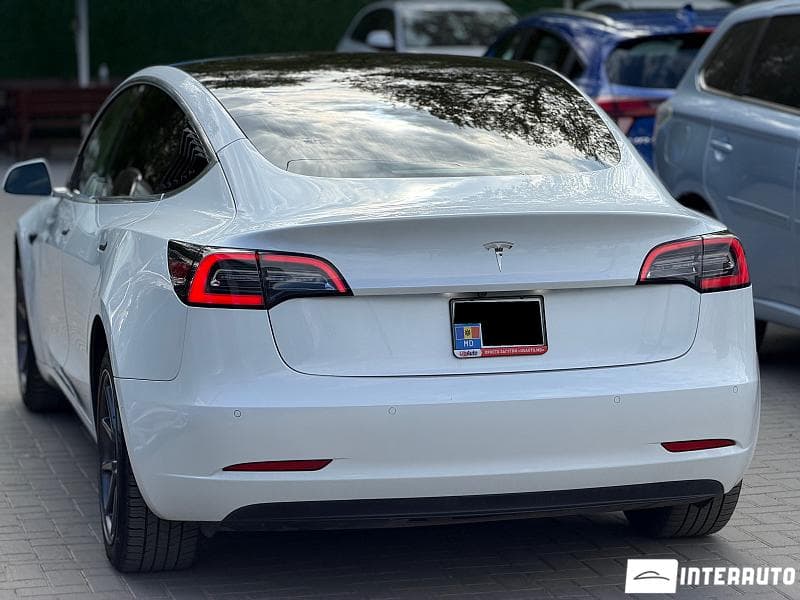 2020 Tesla Model 3 — Miniatură 4