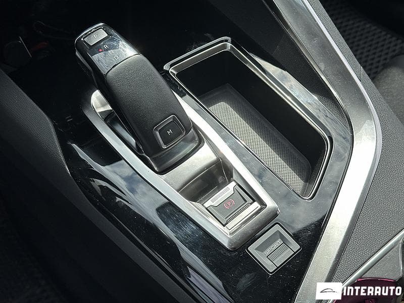2020 Peugeot 3008 — Miniatură 11