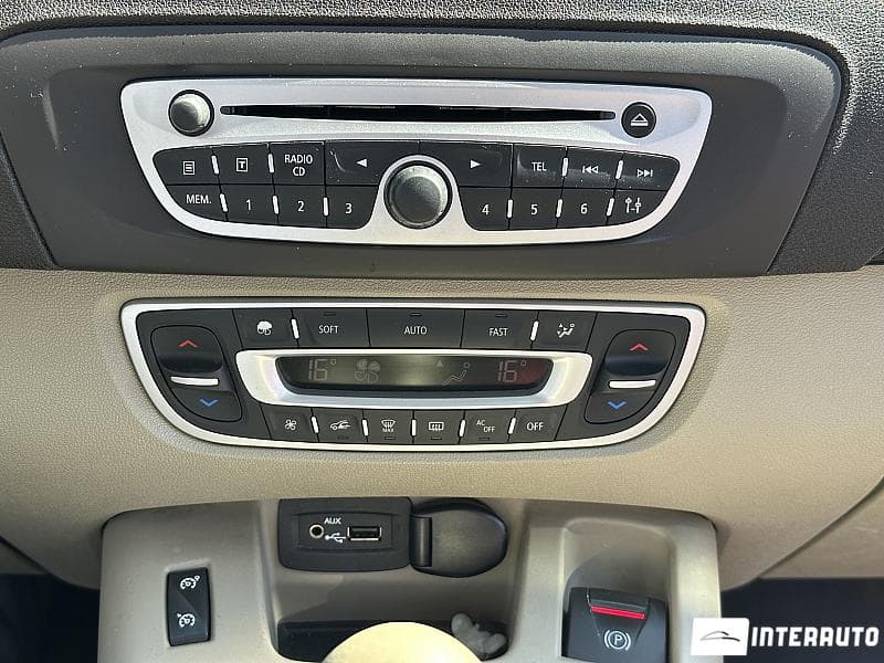 2009 Renault Grand Scenic — Miniatură 10