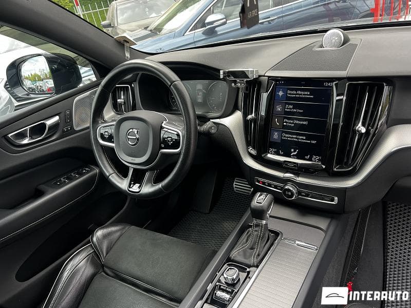 Volvo XC 60 2019 — Миниатюра 10