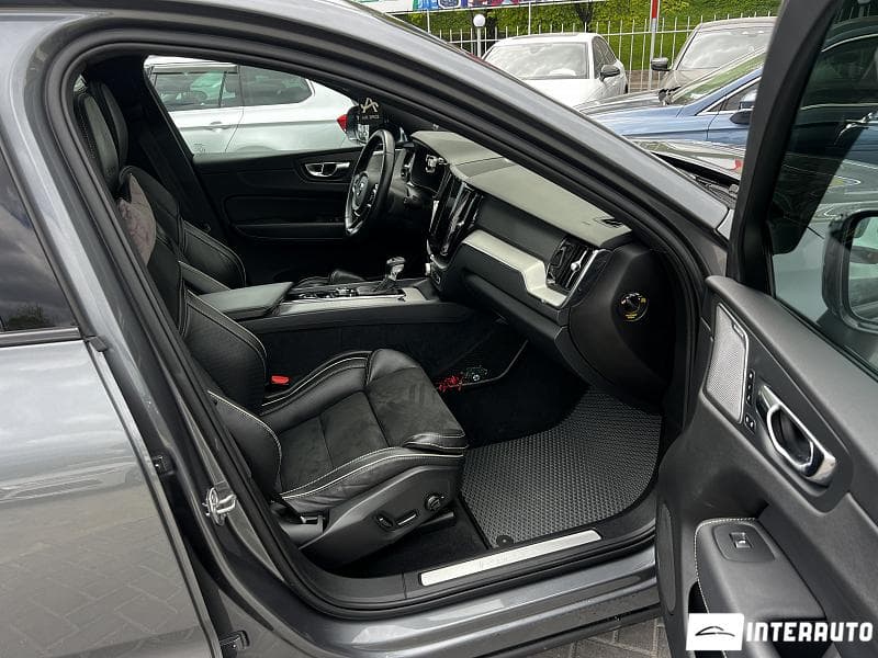 Volvo XC 60 2019 — Миниатюра 7