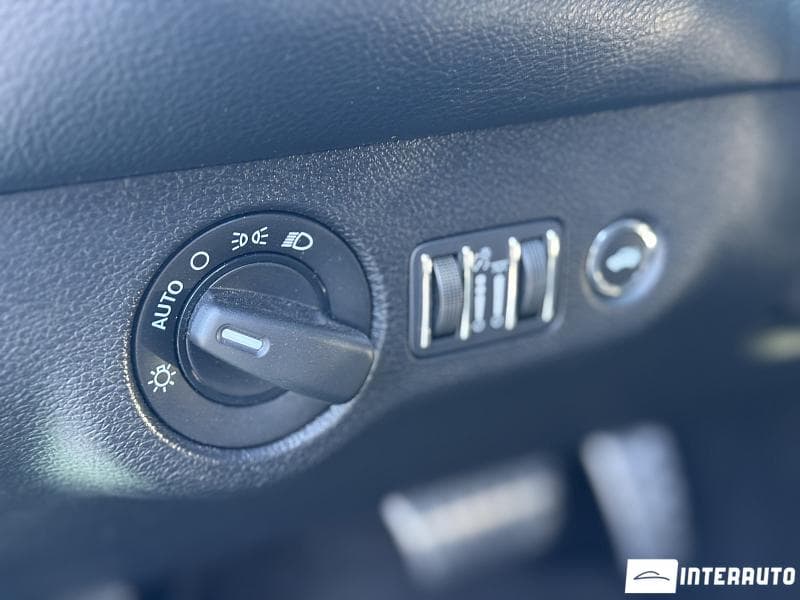 2019 Dodge Challenger — Miniatură 8