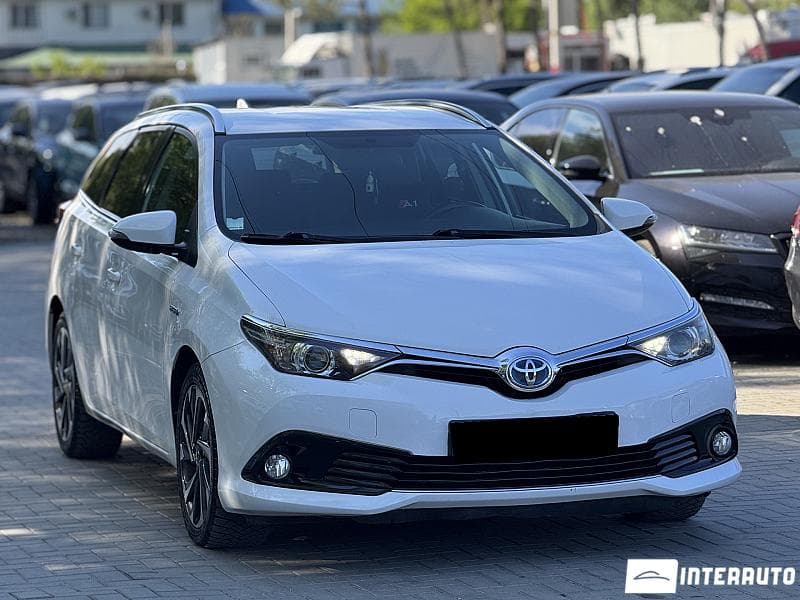 2015 Toyota Auris — Miniatură 3