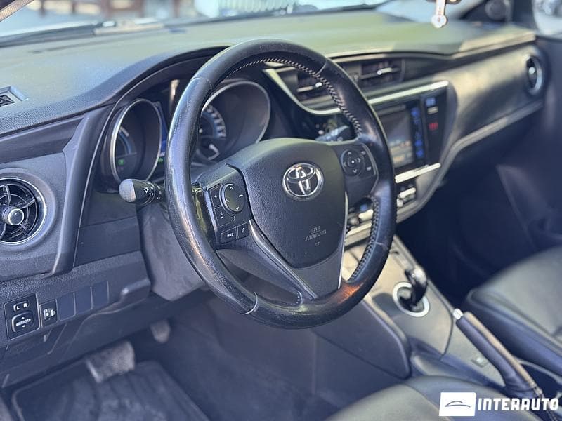2015 Toyota Auris — Miniatură 8
