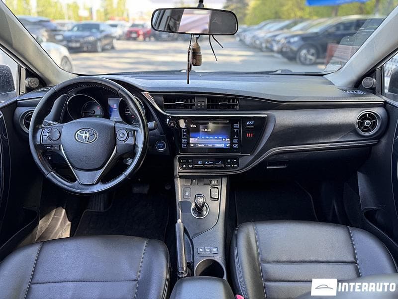 2015 Toyota Auris — Miniatură 14