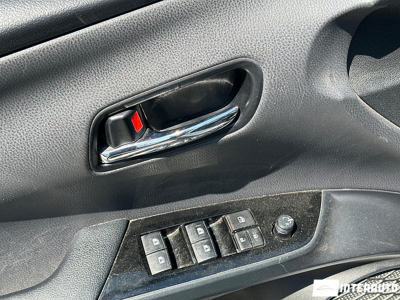 2018 Toyota Prius — Miniatură 18