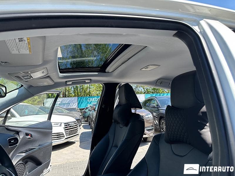 2018 Toyota Prius — Miniatură 9