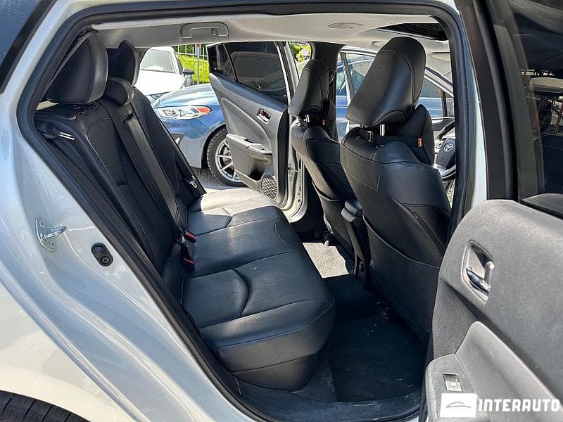 2018 Toyota Prius — Miniatură 8