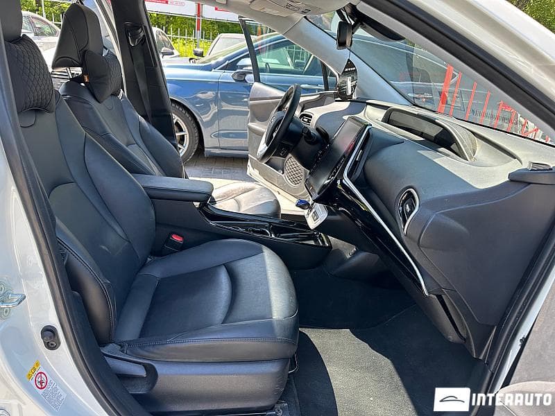 2018 Toyota Prius — Miniatură 7