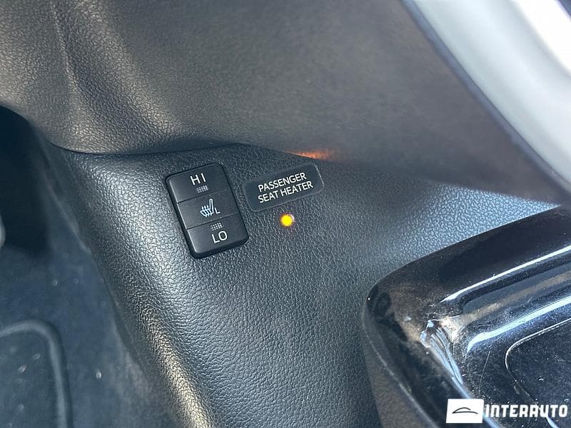 2018 Toyota Prius — Miniatură 17