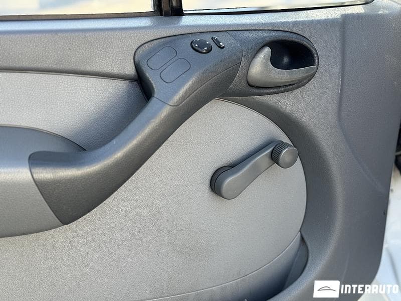2002 Mercedes Sprinter — Miniatură 6