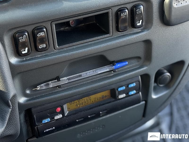 2002 Mercedes Sprinter — Miniatură 13
