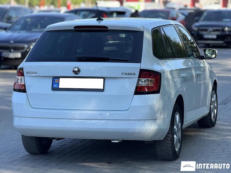 2018 Skoda Fabia — Miniatură 2
