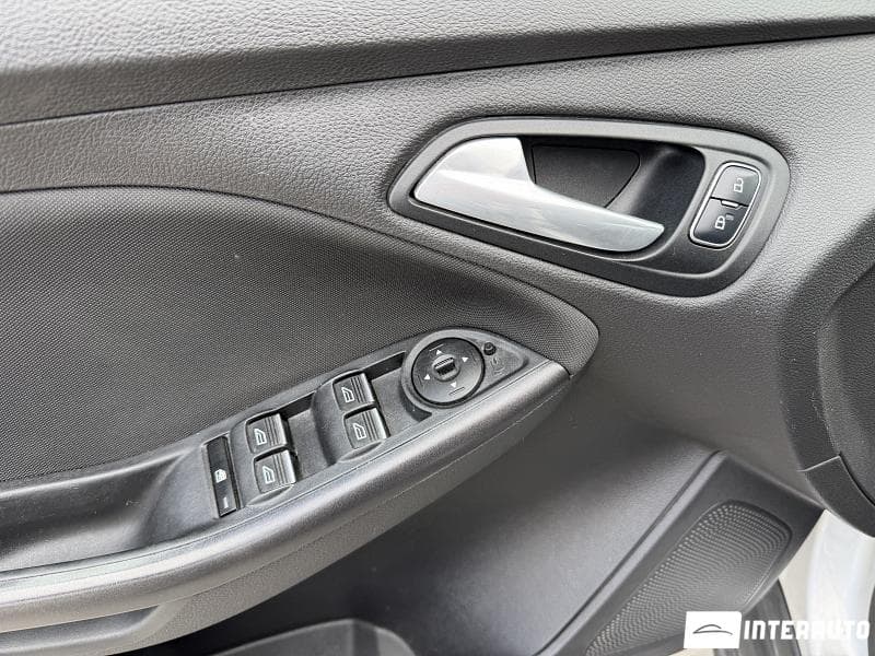 2017 Ford Focus — Miniatură 7