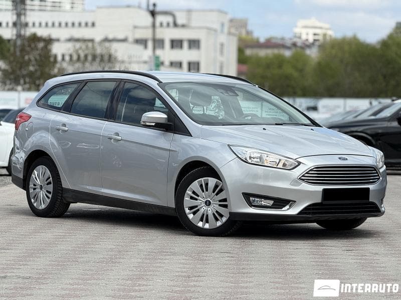 2017 Ford Focus — Miniatură 4